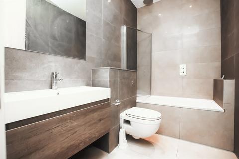 2 bedroom apartment to rent, Glebe Crescent, Hendon, NW4
