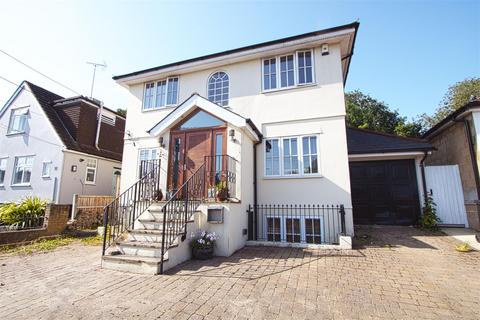 4 bedroom detached house for sale, Crown Road, Billericay CM11