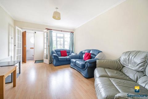 42 Lynwood, Guildford, GU2 7NY