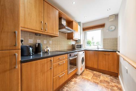 2 bedroom retirement property for sale, Warwick Road, Solihull, West Midlands, B91