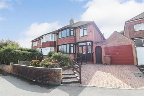 4 bedroom semi-detached house for sale, Headlands Drive, Hessle