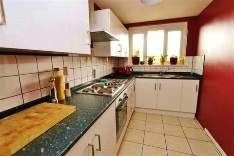 2 bedroom flat for sale, Woolwich Common, London, SE18