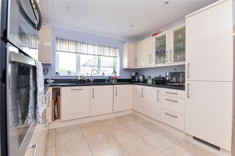 3 bedroom detached house for sale, Avenue Road, New Milton, Hampshire, BH25