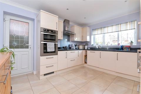 3 bedroom detached house for sale, Avenue Road, New Milton, Hampshire, BH25