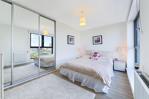 1 bedroom flat for sale, Bramwell Way, London, E16