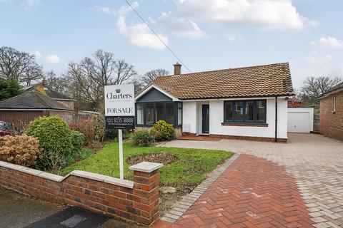 3 bedroom bungalow for sale, Hadrians Close, Chandler's Ford, Eastleigh, Hampshire, SO53