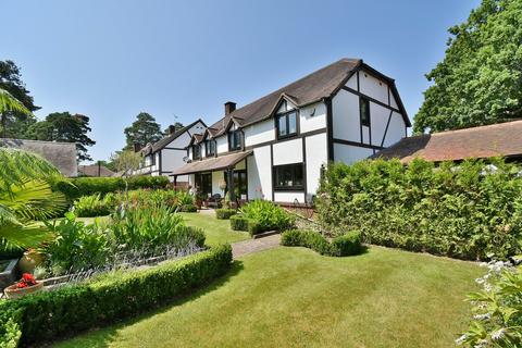 4 bedroom detached house for sale, Pinewood Gardens, Ferndown, BH22