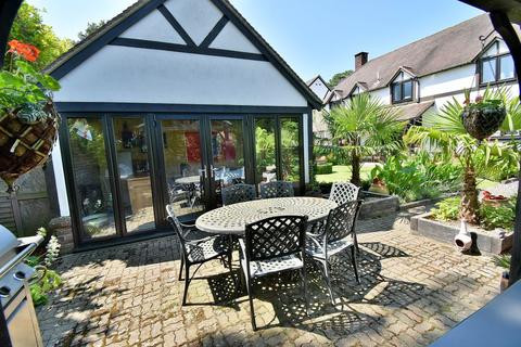 4 bedroom detached house for sale, Pinewood Gardens, Ferndown, BH22