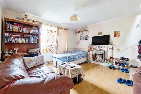 2 bedroom semi-detached house for sale, Sycamore Avenue, Evesham