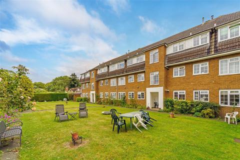 9, Spring Court Chessington Road, Epsom, KT17 1TQ