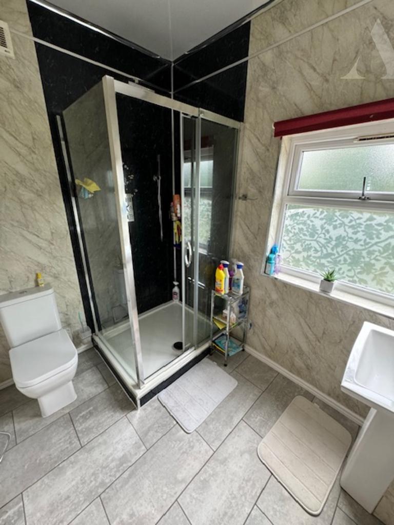 221 Bromford Road ensuite