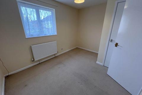 2 bedroom end of terrace house to rent, Larkspur Gardens, Luton LU4
