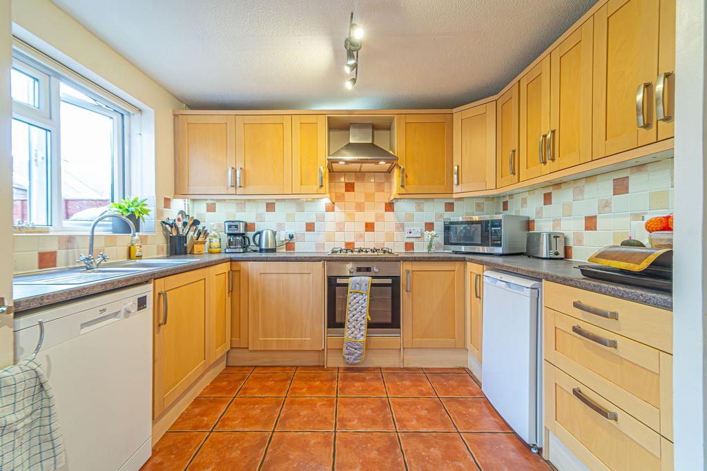 Quarry Rise, Undy, NP26 3 bed semidetached house for sale £300,000
