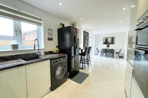 14 Chirk Drive, Thornton-cleveleys, FY5 4FG