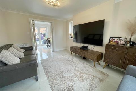 14 Chirk Drive, Thornton-cleveleys, FY5 4FG