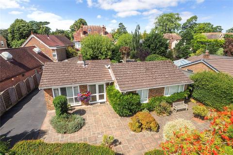 3 bedroom bungalow for sale, Highland Road, Chichester, West Sussex, PO19