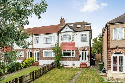 5 bedroom end of terrace house for sale, Ridgeway Drive, Greater London