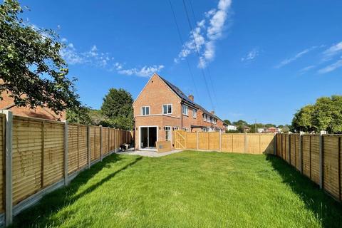 3 bedroom semi-detached house for sale, Dynes Road, Kemsing