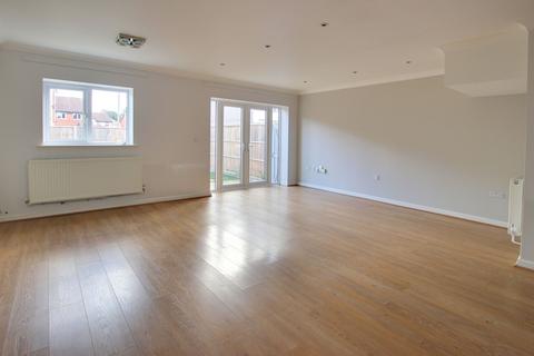 4 bedroom end of terrace house for sale, The Glade, Croydon, CR0