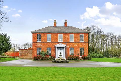 7 bedroom detached house to rent, Rectory Lane, Appleby Magna, Swadlincote, Leicestershire, DE12