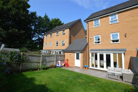 4 bedroom semi-detached house for sale, Minett Court, Methley, Leeds, West Yorkshire