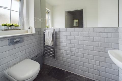 17 Drumbeg Road, Bishopton, PA7 5GS
