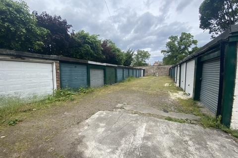 Garage to rent, Salisbury Road, Edinburgh EH16