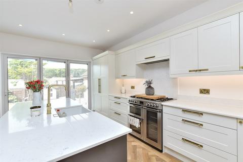 4 bedroom detached house for sale, Falmer Road, Rottingdean, Brighton, East Sussex