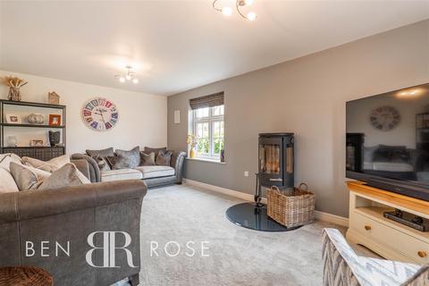 52 Austin Drive, Chorley, PR7 3DF