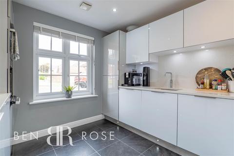 52 Austin Drive, Chorley, PR7 3DF