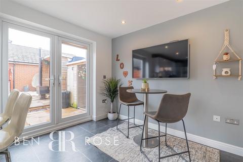 52 Austin Drive, Chorley, PR7 3DF