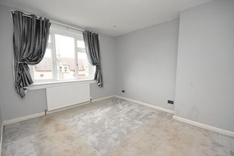 3 bedroom terraced house for sale, Newlands Road, Brightons, FK2