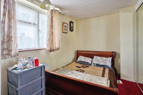 2 bedroom terraced house for sale, Bournbrook Road, London SE3