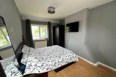 2 bedroom terraced house for sale, Downham Way, Bromley BR1