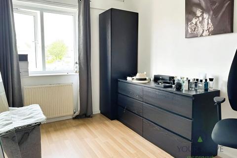 138 Downham Way, Bromley, BR1 5NT