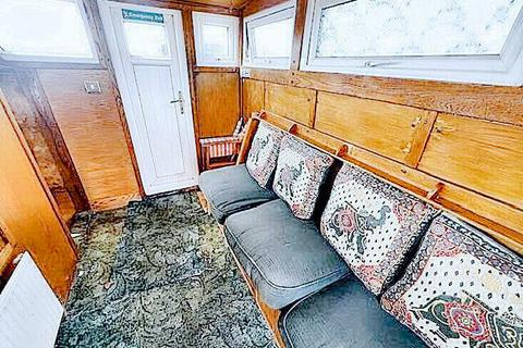 2 bedroom houseboat for sale, Vicarage Lane, Hoo ME3