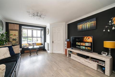 3 bedroom detached house for sale, Byewaters, Watford