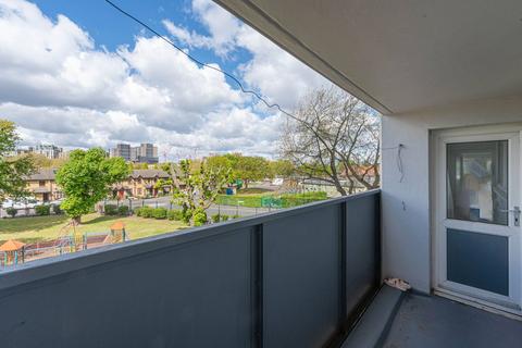 2 bedroom flat for sale, Butchers Road, Canning Town, London, E16