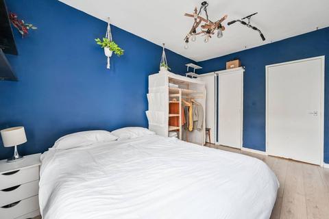 1 bedroom flat for sale, George Loveless House, Diss Street, Columbia Road, London, E2