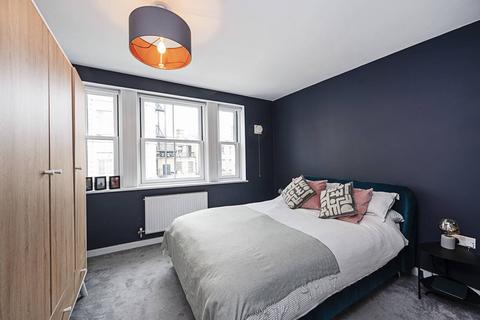 2 bedroom flat for sale, (OIEO £550,000) Hackney Road, Shoreditch, London, E2