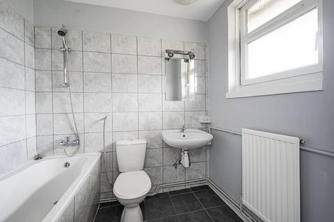 2 bedroom flat for sale, Diss Street, Bethnal Green, London, E2