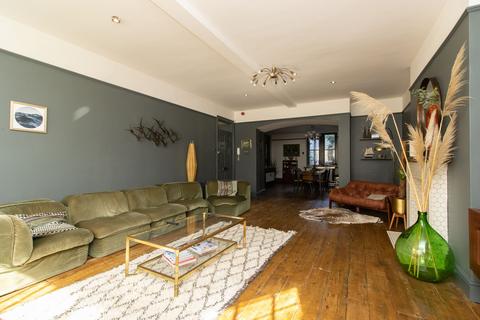 3 bedroom flat for sale, Victoria Parade, Victoria Mansion, CT11