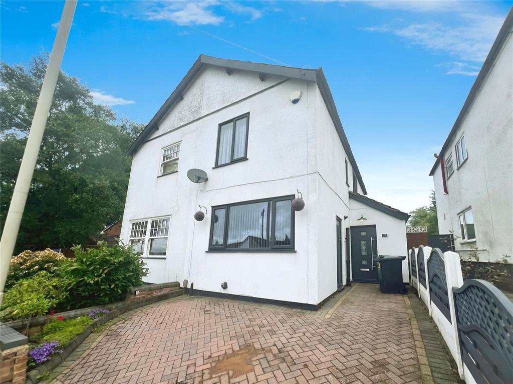 Gospel End Road, Dudley DY3 3 bed semidetached house for sale £210,000