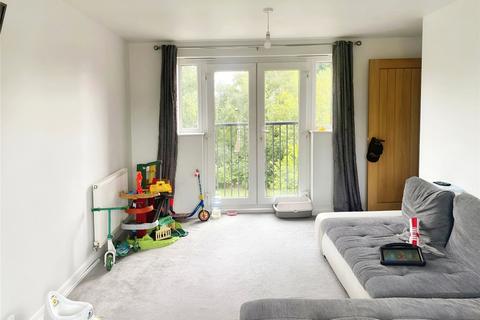 2 bedroom flat for sale, Thunderbolt Way, West Midlands DY4