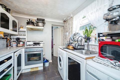 3 bedroom terraced house for sale, King Street, Kent ME7