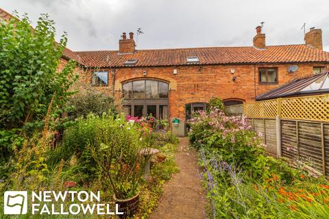 3 bedroom cottage for sale, Town Street, Lound DN22