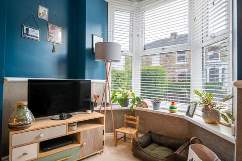 118 Lydgate Lane, Sheffield, S10 5FP