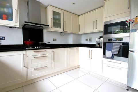 3 bedroom house for sale, OAK GLADE, EPSOM, KT19