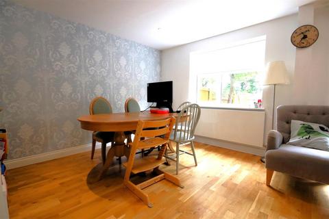 3 bedroom house for sale, OAK GLADE, EPSOM, KT19