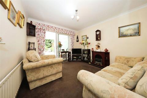 2 bedroom bungalow for sale, Waveney Avenue, Wolverhampton WV6